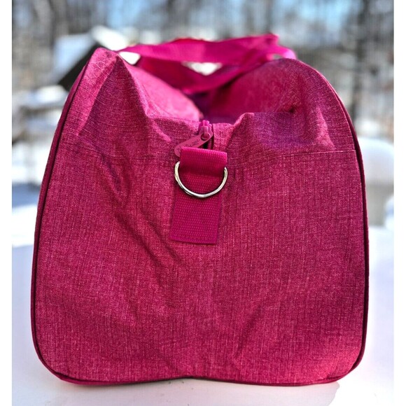 ThirtyOne Signature Duffle Lrge Gym Sports Bag w/Strap Zippered Shoe Pocket Pink - Picture 4 of 16